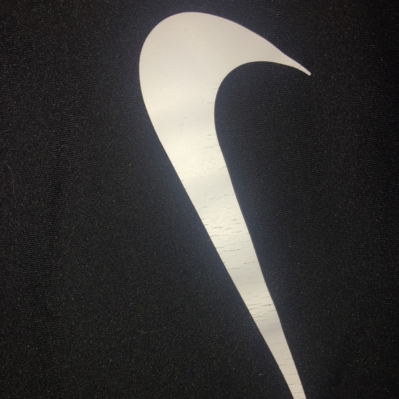 Nike Tank! ⛹️‍♀️ - Picture 4 of 4